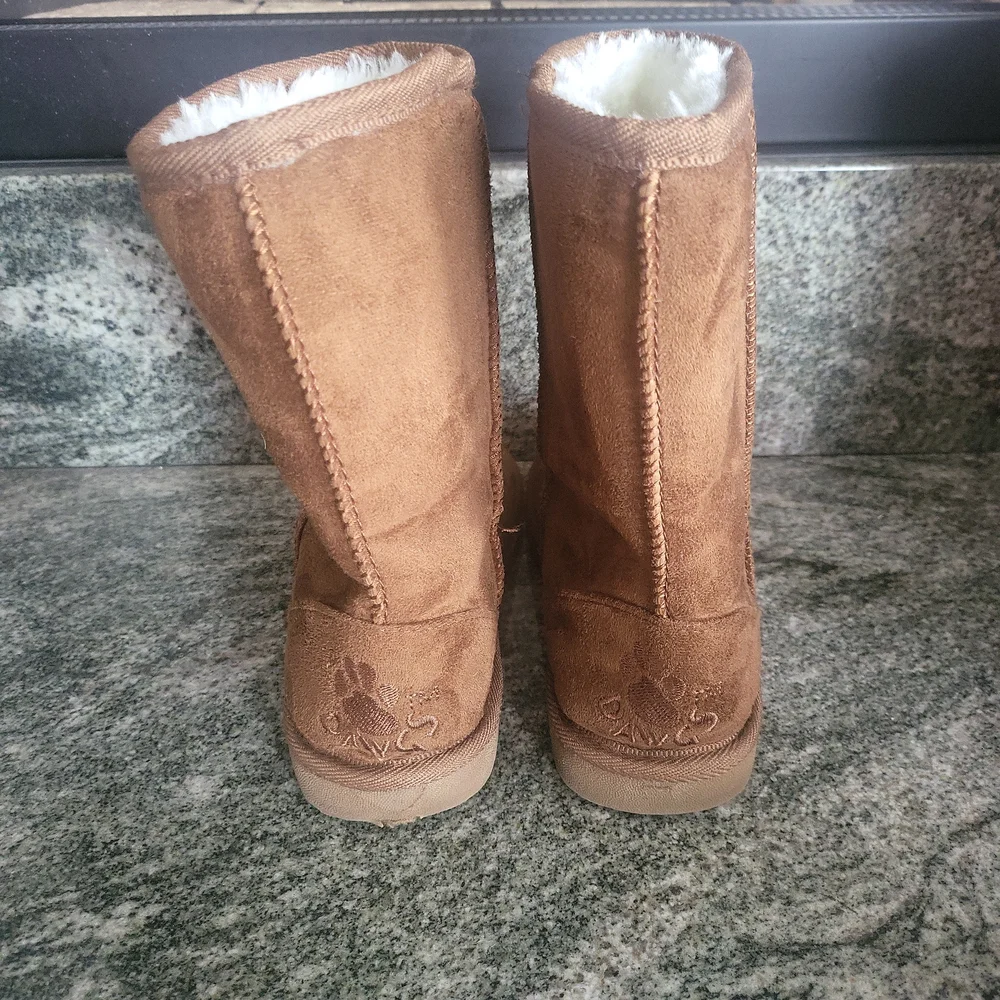 DAWGS Faux Shearling Boots! - Picture 3 of 7